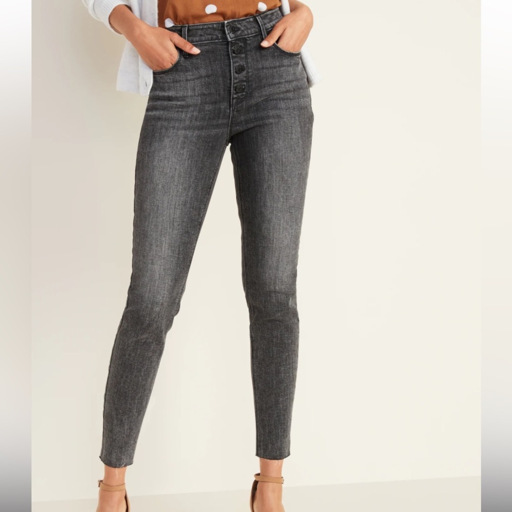 Old Navy • High-Waisted Rockstar Super Skinny Ankle Jeans Women’s Size 4